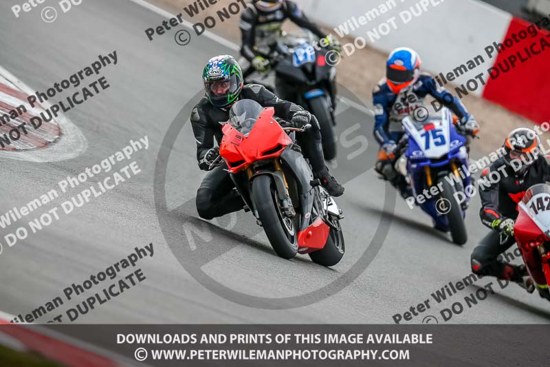 PJ Motorsport Photography;donington no limits trackday;donington park photographs;donington trackday photographs;no limits trackdays;peter wileman photography;trackday digital images;trackday photos